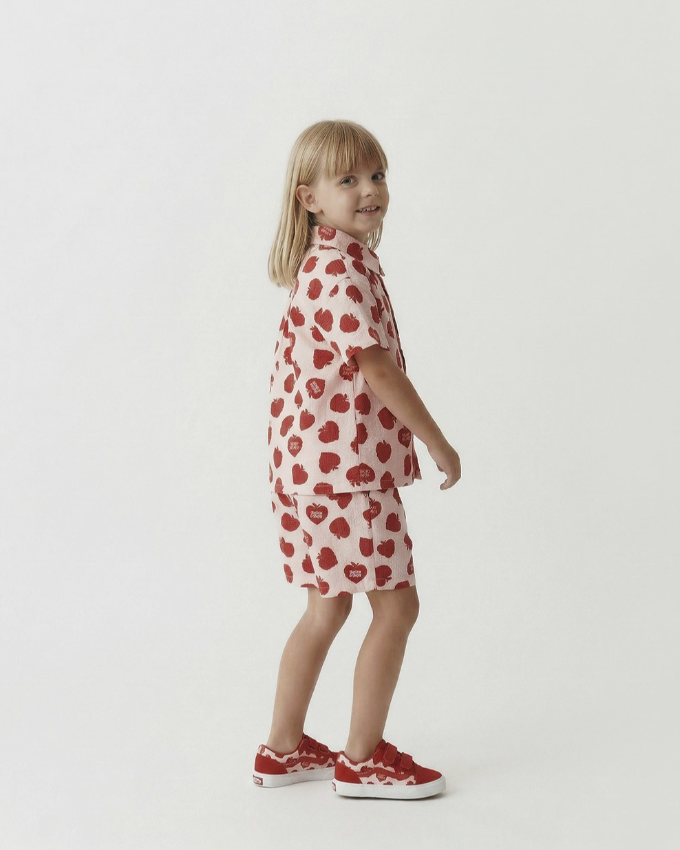 [SET] Red Bubble Apple Polysucker Shirt & Shorts