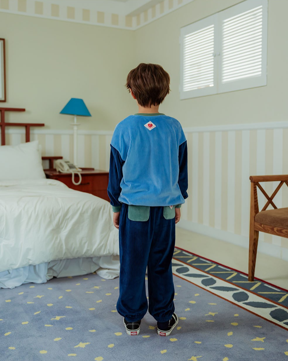 [SET] Light Blue BB Heart Color Block Velour Jogger