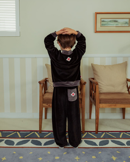 [SET] Black BB Heart Velour Half Neck Jogger