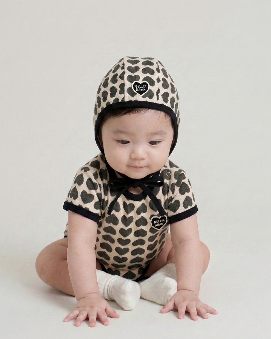 BABY Charcoal BB Heart Pattern Bonnet