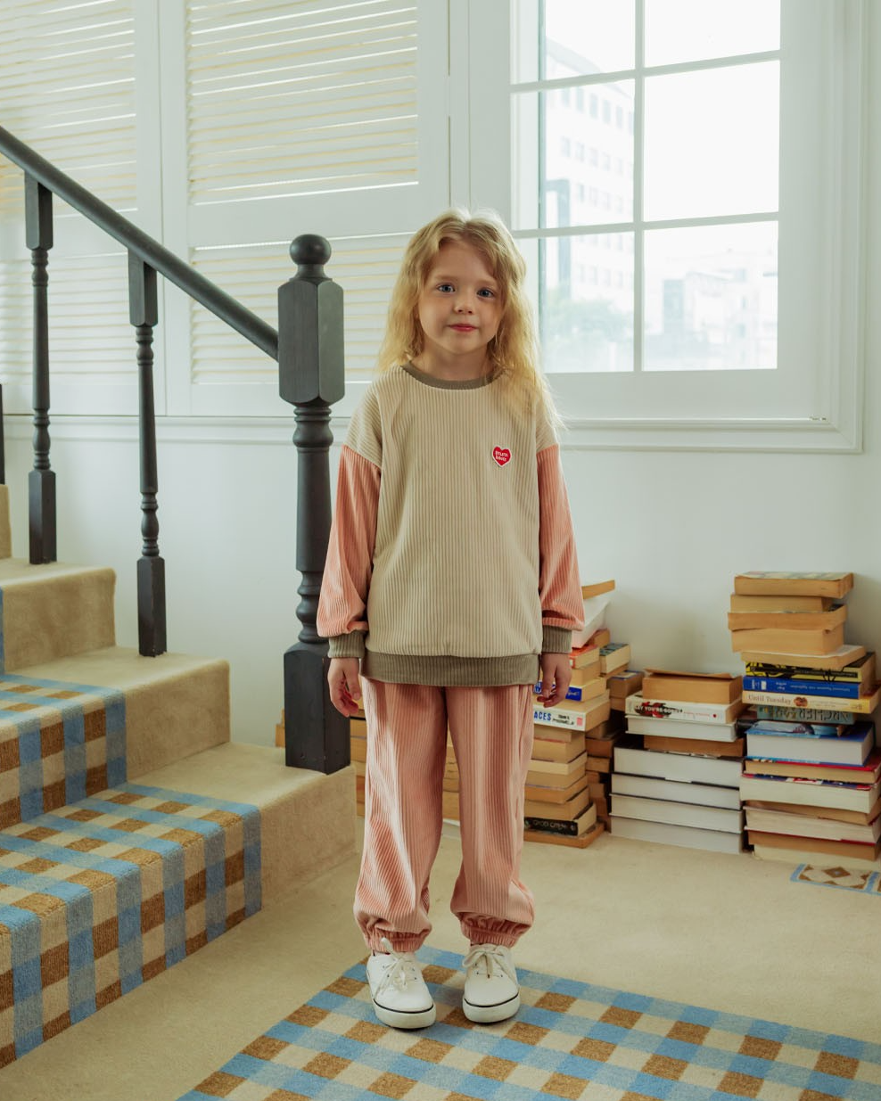 [SET] Beige BB Heart Color Block Velour Jogger