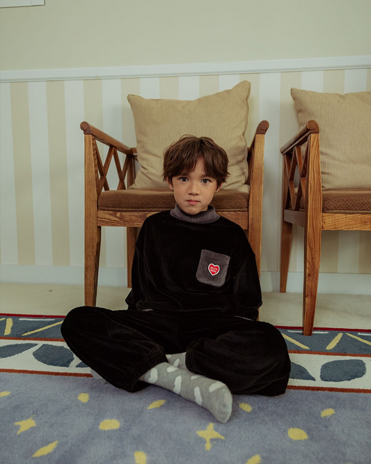 [SET] Black BB Heart Velour Half Neck Jogger