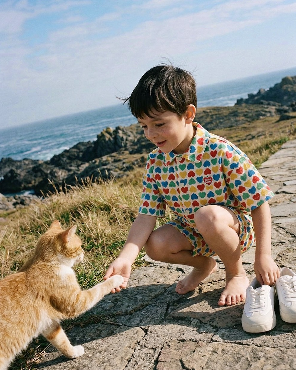 [SET] Cream Rainbow Heart Polysucker Shirt & Shorts