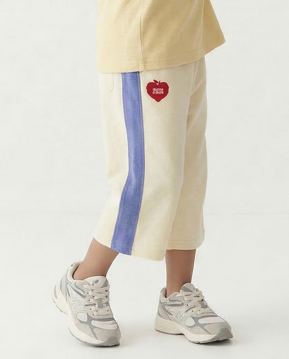 Cream Bubble Apple Terry Crop Pants