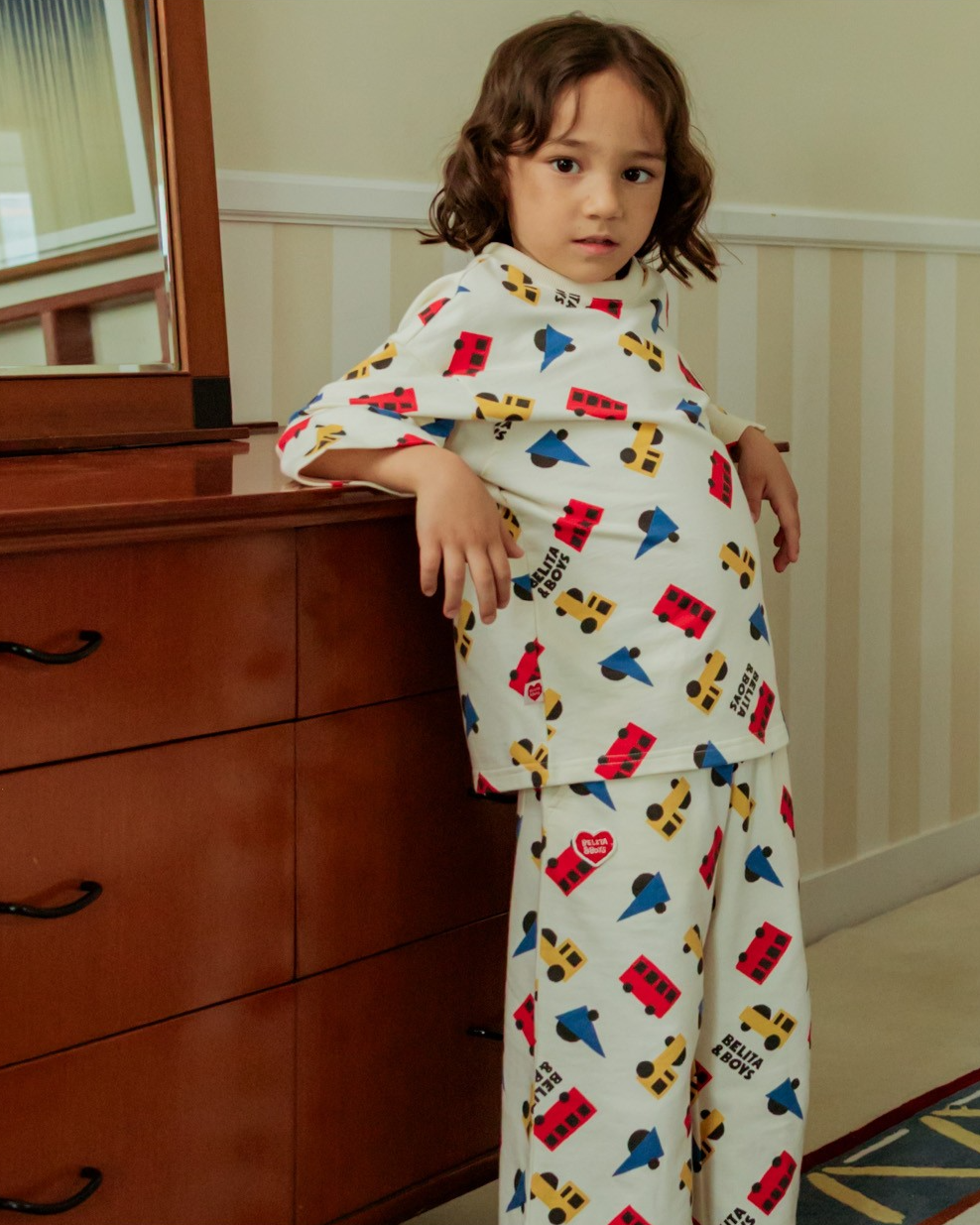 [SET] Cream Bus and Truck Pattern Crop