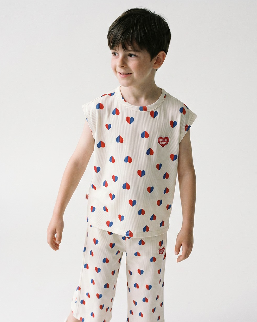 Ivory Red Blue Heart Pattern Crop Pants
