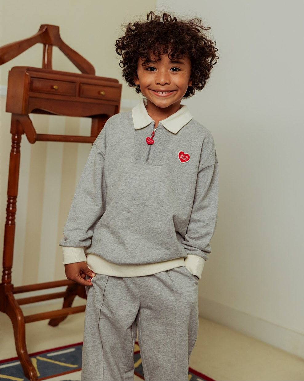 [SET] Grey BB Heart Collar Jogger