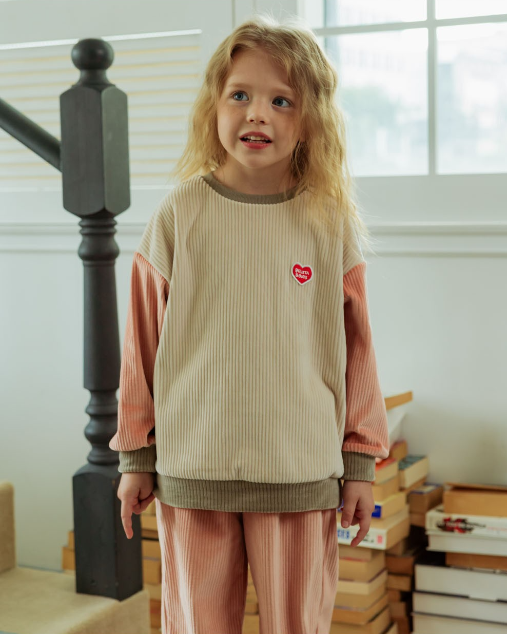 [SET] Beige BB Heart Color Block Velour Jogger