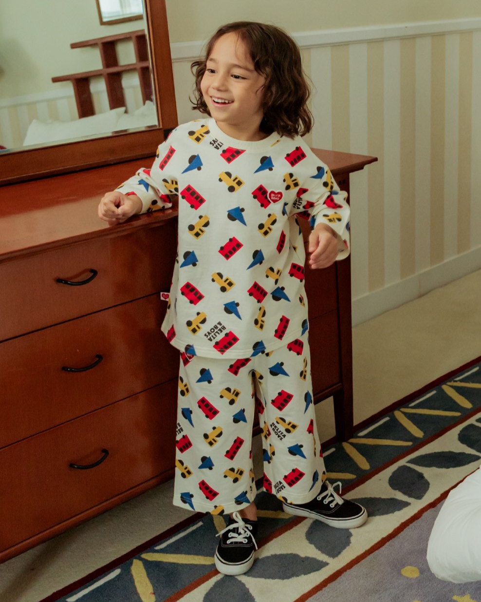 [SET] Cream Bus and Truck Pattern Crop