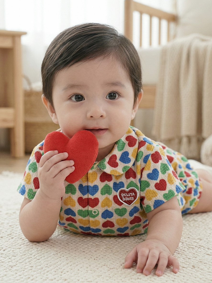 [BABY SET] Cream Rainbow Heart Polysucker Shirt & Shorts