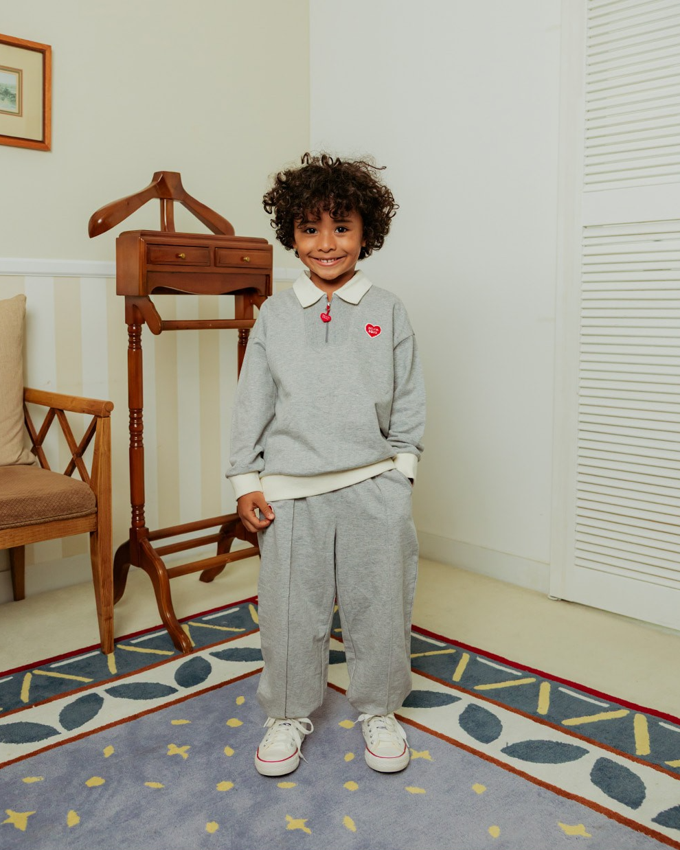 [SET] Grey BB Heart Collar Jogger