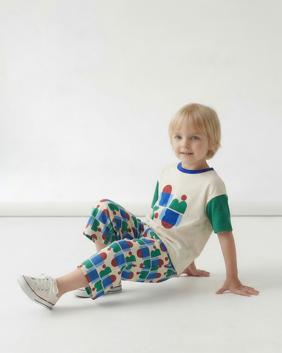 [SET] Cream BB Figure Color Block Pattern Crop