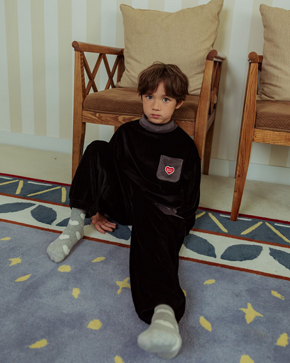 [SET] Black BB Heart Velour Half Neck Jogger