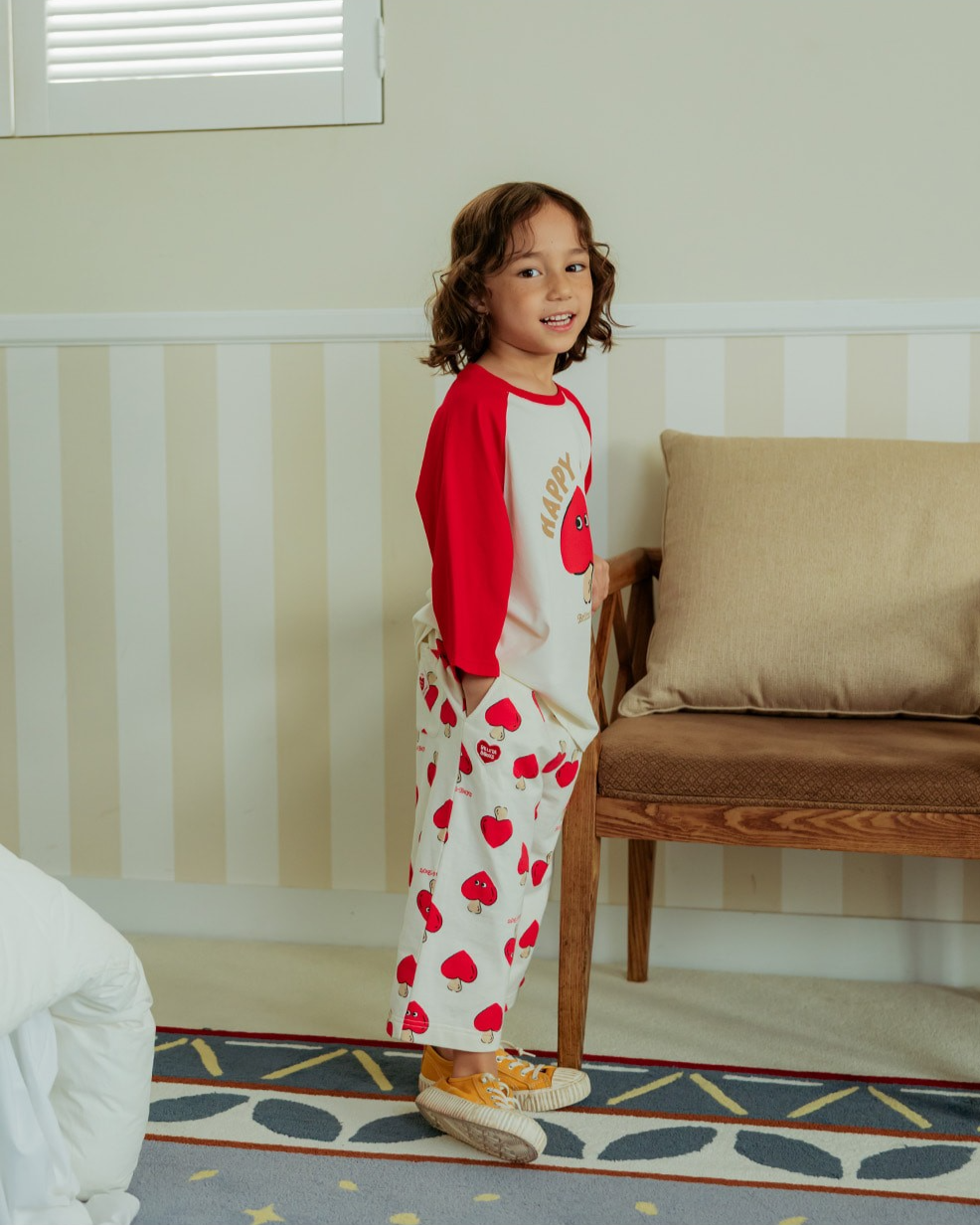 Red Mushroom Color Block Raglan Mid Sleeve