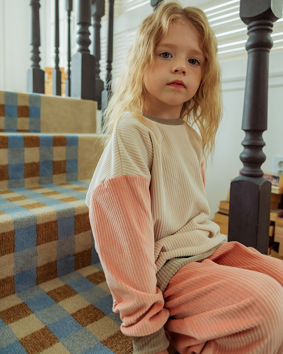 [SET] Beige BB Heart Color Block Velour Jogger