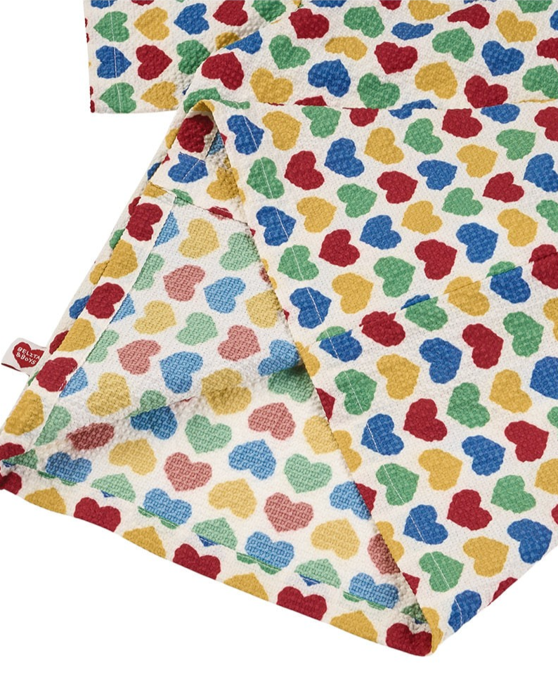 [SET] Cream Rainbow Heart Polysucker Shirt & Shorts