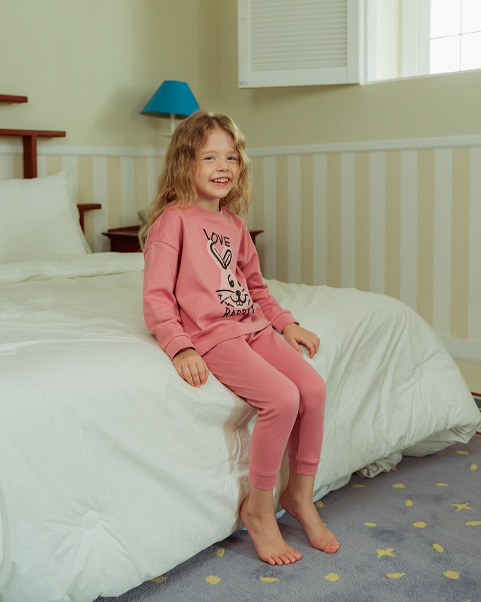 [SET] Pink Rabbit One Mile