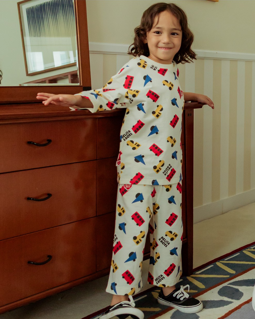 [SET] Cream Bus and Truck Pattern Crop