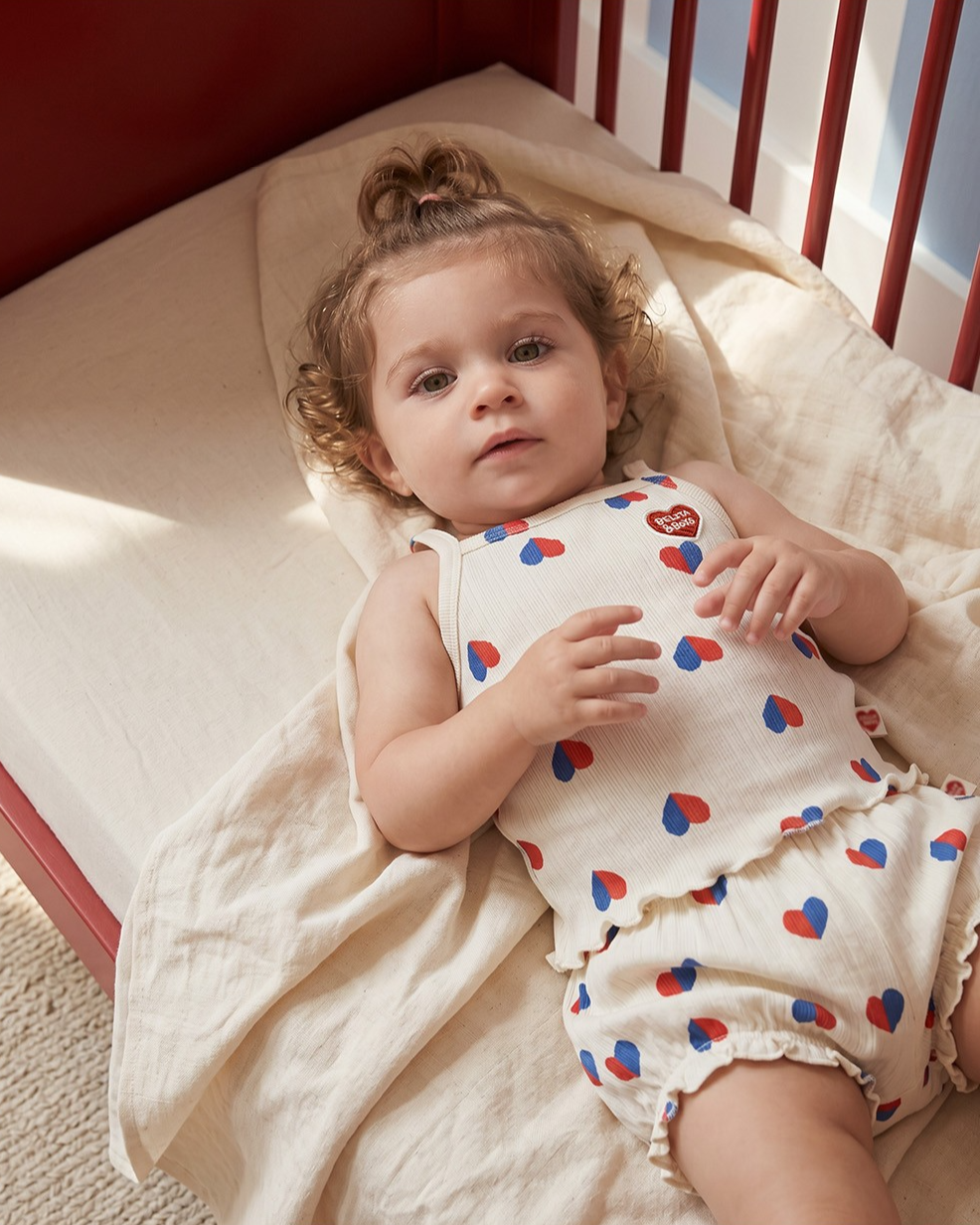[BABY GIRL SET] Ivory Red Blue Heart Pattern Sleeveless Shorts